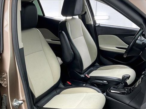 Used 2019 Buick Encore Preferred w/ Safety Package image 7