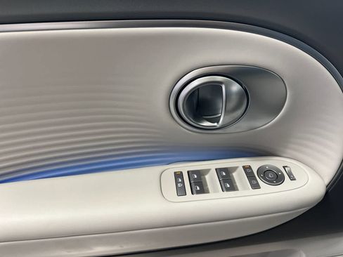 New 2026 Hyundai Ioniq 9 SEL image 12