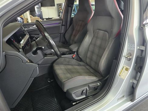 Used 2022 Volkswagen GTI S image 9