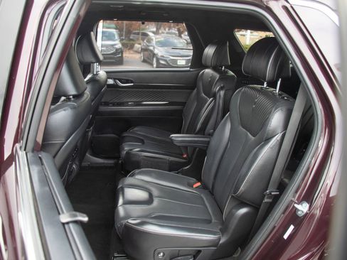 Used 2024 Hyundai Palisade Calligraphy image 23