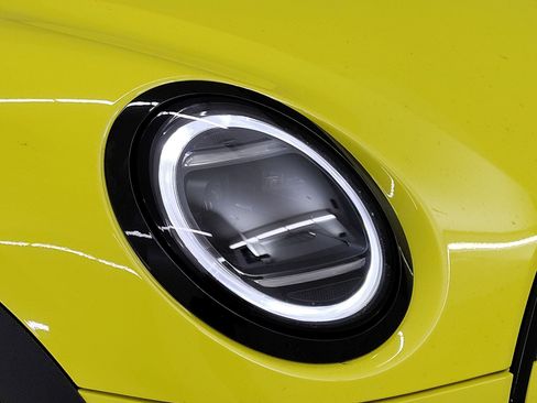 New 2026 MINI Cooper S image 3