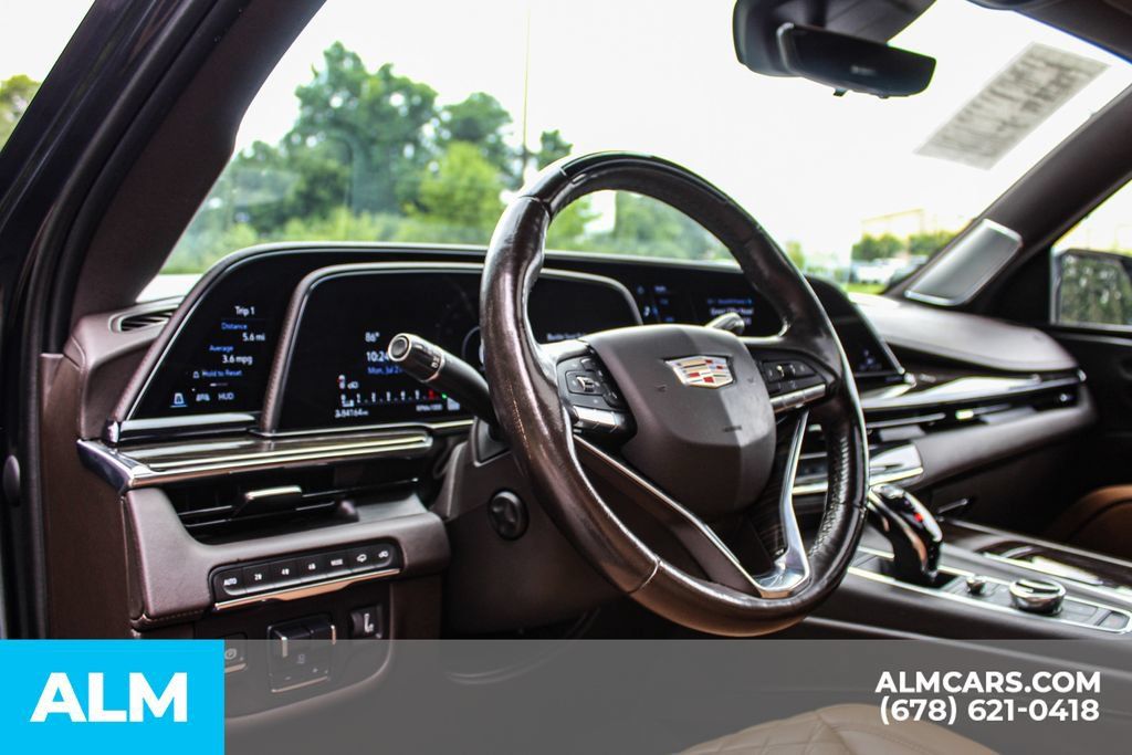 Used 2021 Cadillac Escalade Premium Luxury w/ Driver Assist Tech Package AWD/4WD image 24