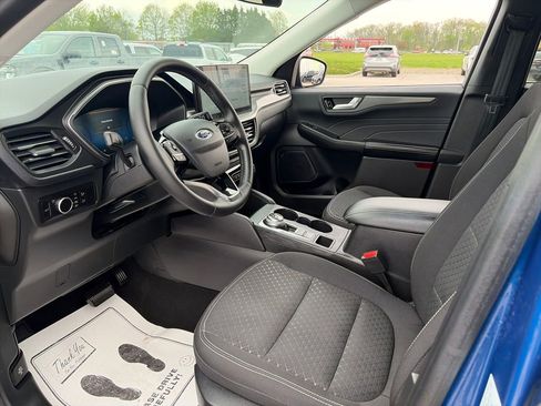 Used 2023 Ford Escape Active w/ Tech Pack #2 AWD/4WD image 14