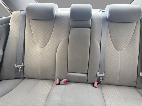 Used 2007 Toyota Camry LE FWD image 17