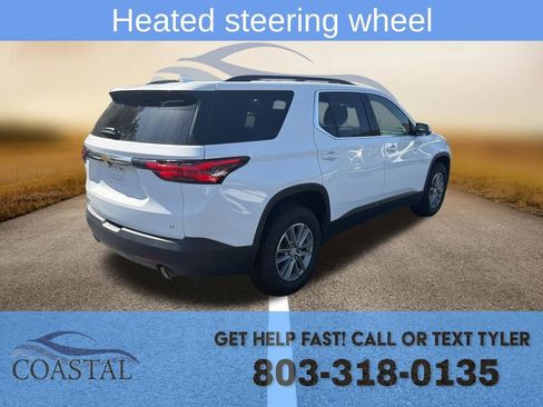 Used 2023 Chevrolet Traverse LT image 10