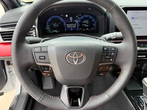 Used 2026 Toyota Camry XSE w/ Premium Package FWD image 14