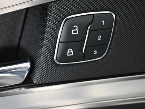 Used 2020 Lincoln Nautilus FWD w/ Equipment Group 101A image 18