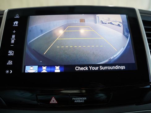 Used 2017 Honda Ridgeline RTL-T image 20