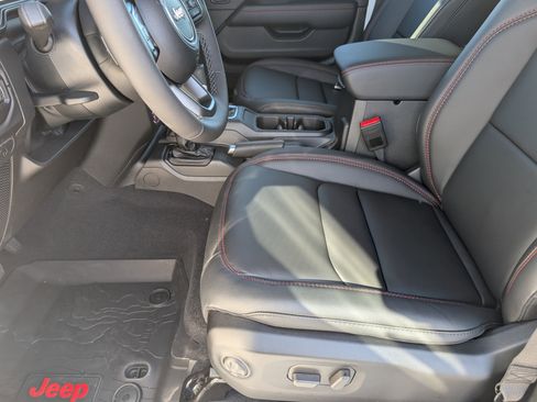 New 2026 Jeep Gladiator Rubicon AWD/4WD image 7