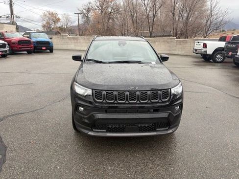 New 2026 Jeep Compass Latitude image 8