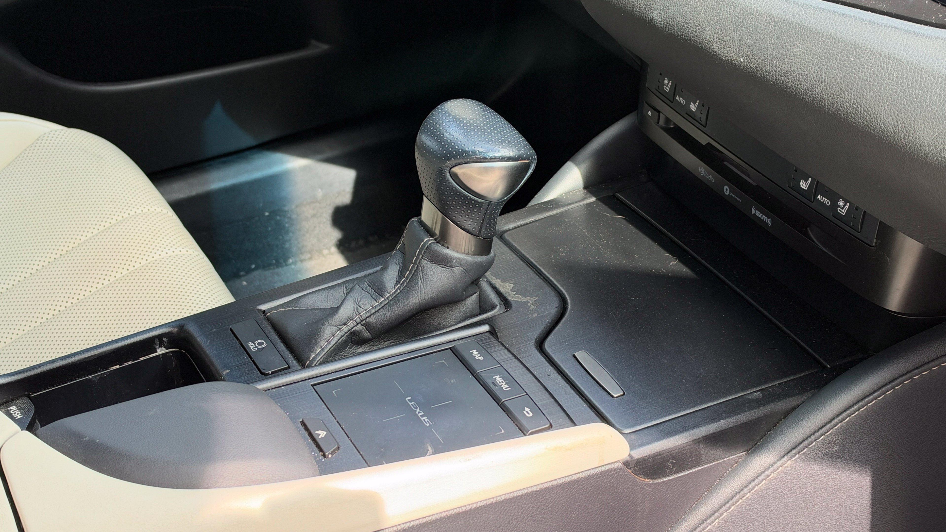 Used 2021 Lexus ES 350 F Sport w/ Special Edition FWD image 9