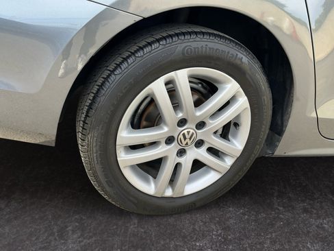 Used 2015 Volkswagen Jetta S image 7