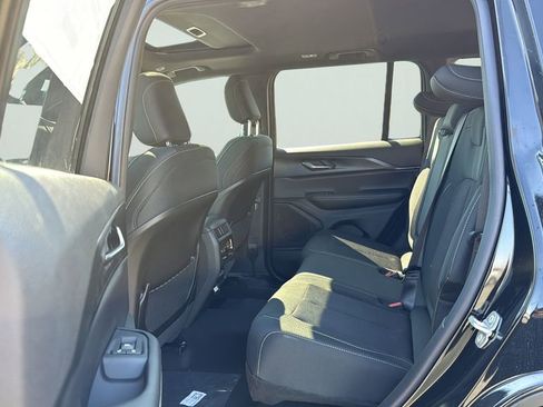 New 2026 Jeep Grand Cherokee Laredo X AWD/4WD image 20