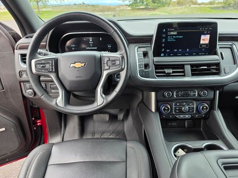 Used 2023 Chevrolet Tahoe LT w/ Luxury Package AWD/4WD image 12