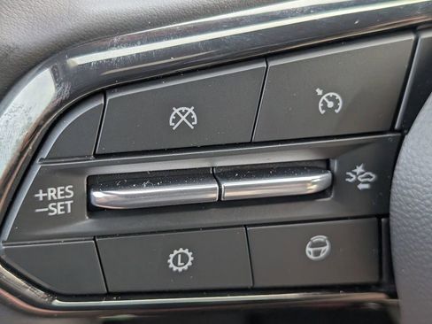 New 2026 Chevrolet Traverse RS w/ LPO, Floor Liner Package FWD image 19