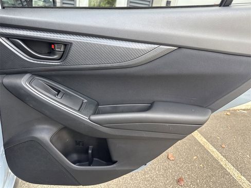 Used 2020 Subaru Crosstrek 2.0i image 31