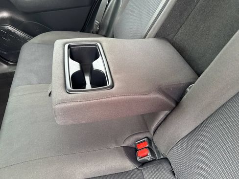 Used 2025 Toyota RAV4 LE AWD/4WD image 36