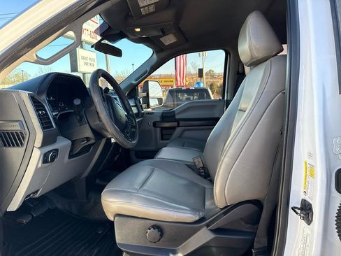 Used 2021 Ford F250 XL image 7