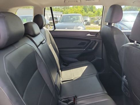 Used 2018 Volkswagen Tiguan SEL image 31