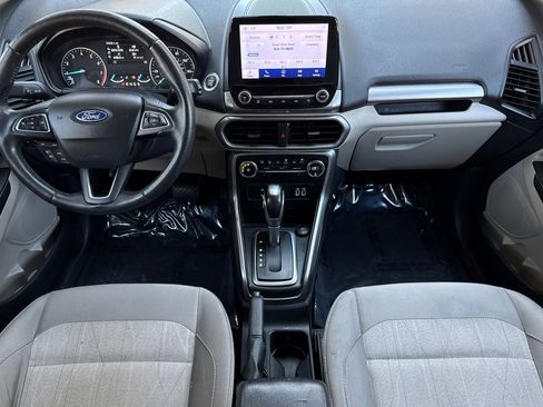 Used 2020 Ford EcoSport SE w/ SE Convenience Package image 12