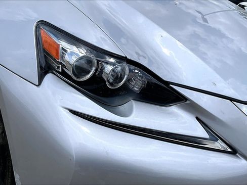Used 2016 Lexus IS 200t RWD image 26