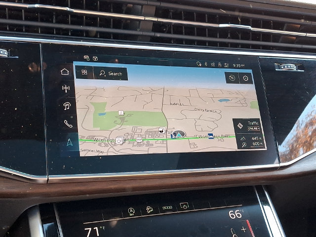 Used 2025 Audi Q8 Premium Plus w/ Premium Plus Package AWD/4WD image 17