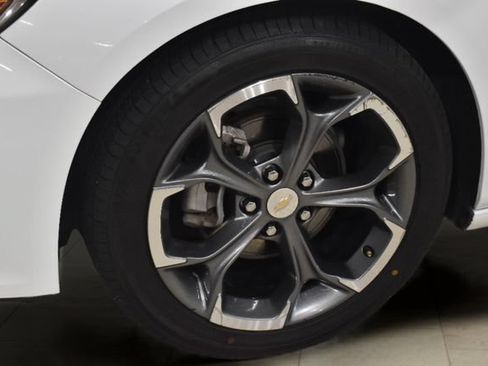 Used 2024 Chevrolet Malibu LT FWD image 38