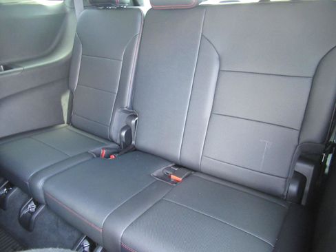 Used 2026 Chevrolet Traverse Z71 AWD/4WD image 39