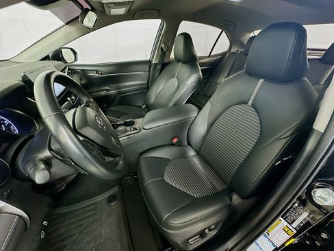 Used 2022 Toyota Camry SE AWD/4WD image 13