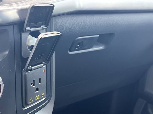 New 2025 Ford F150 Lariat w/ Equipment Group 501A Mid image 11