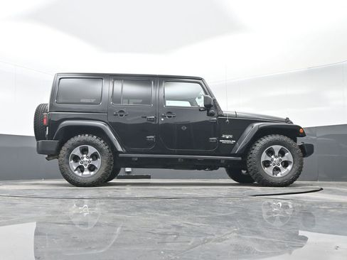 Used 2016 Jeep Wrangler Unlimited Sahara w/ Max Tow Package image 31