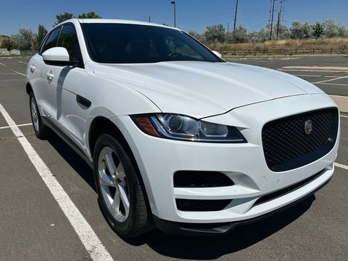 Used 2020 Jaguar F-PACE Premium image 3
