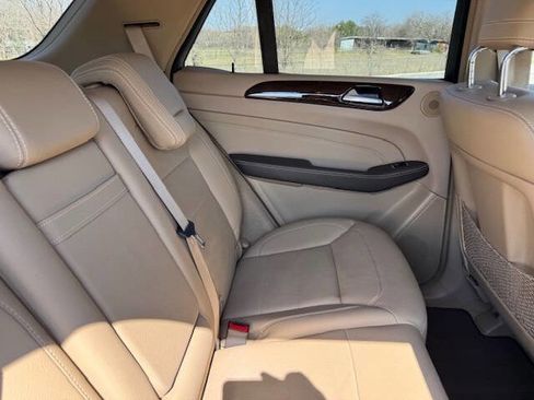 Used 2013 Mercedes-Benz ML 350 2WD image 22