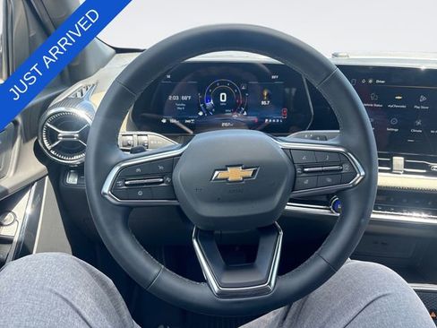 New 2026 Chevrolet Equinox LT w/ Convenience Package II AWD/4WD image 14