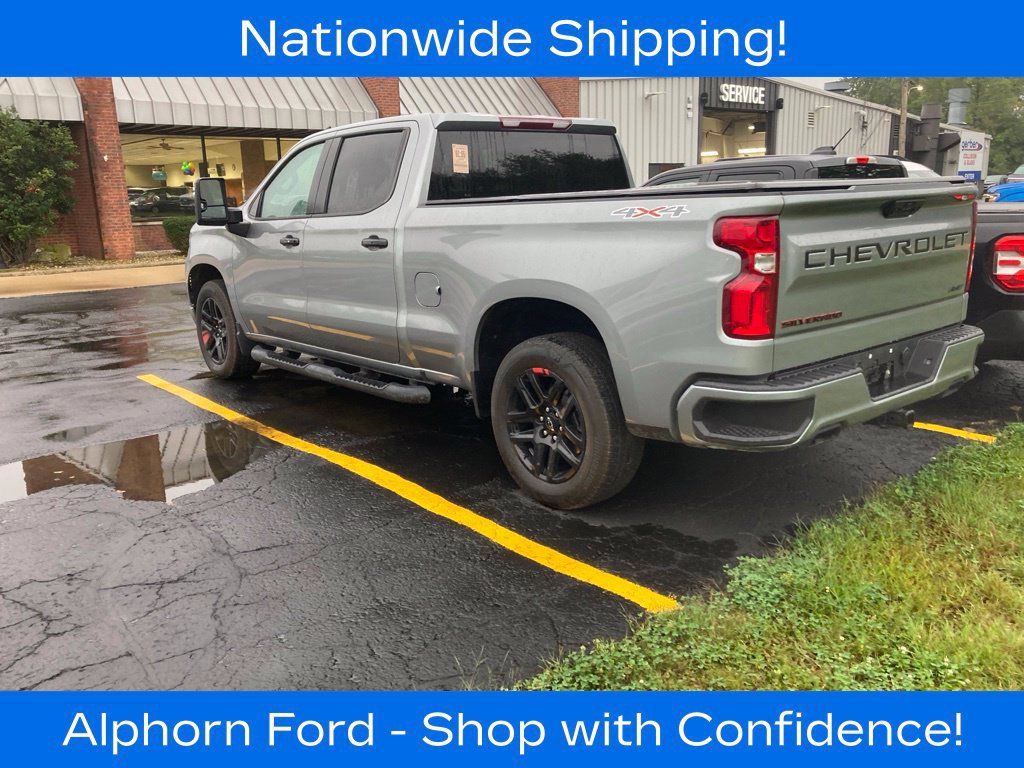 Used 2023 Chevrolet Silverado 1500 RST w/ Redline Edition AWD/4WD image 4