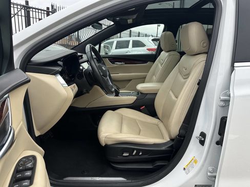 Used 2019 Cadillac XT5 Luxury AWD/4WD image 13