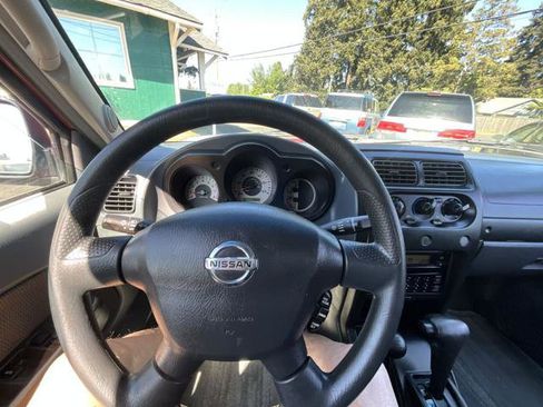 Used 2004 Nissan Frontier XE w/ (PWR) XE Pwr Pkg AWD/4WD image 8