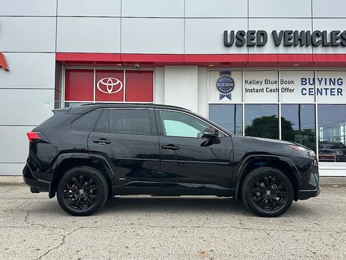 Certified 2024 Toyota RAV4 SE w/ Weather Package AWD/4WD image 7