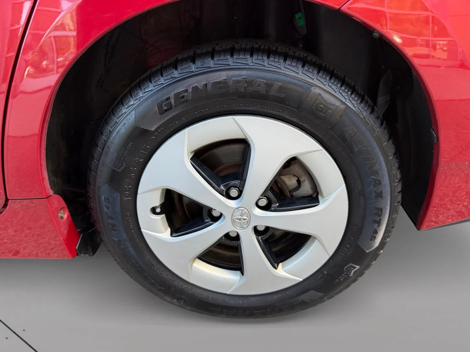 Used 2015 Toyota Prius Three FWD image 19