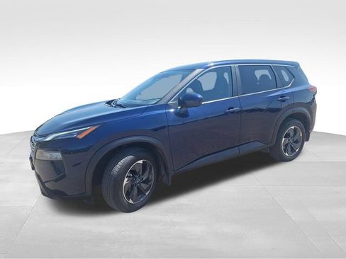 Certified 2024 Nissan Rogue SV FWD image 4