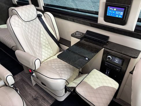 Used 2020 Mercedes-Benz Sprinter 3500 image 45