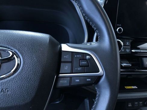Certified 2025 Toyota Highlander XSE AWD/4WD image 26
