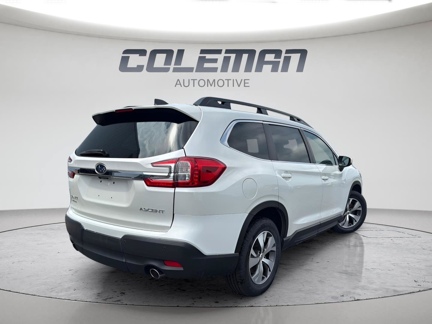 Used 2025 Subaru Ascent Premium AWD/4WD image 5