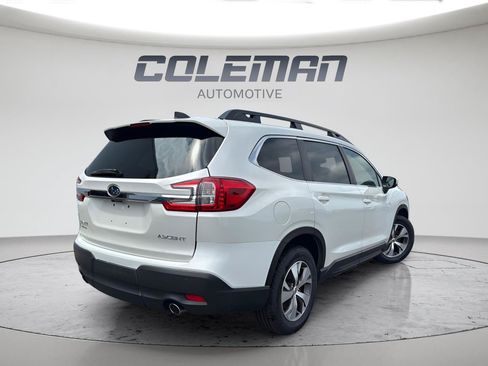 Used 2025 Subaru Ascent Premium AWD/4WD image 5