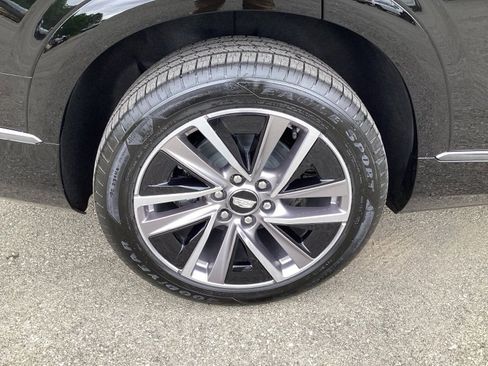 New 2026 Cadillac Vistiq Sport w/ LPO, Premium Carpet Package image 9