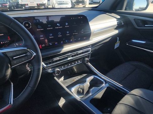 New 2026 Chevrolet Traverse LT w/ Midnight/Sport Edition image 30