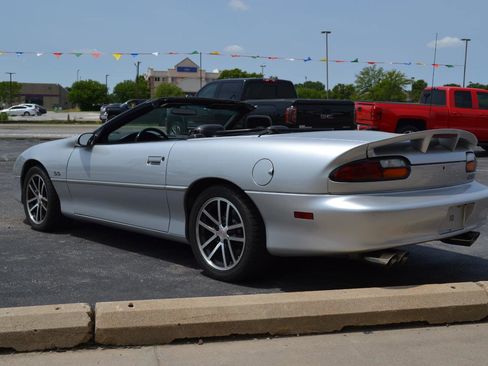 Used 2002 Chevrolet Camaro Z28 w/ SS Performance/Appearance Pkg image 5