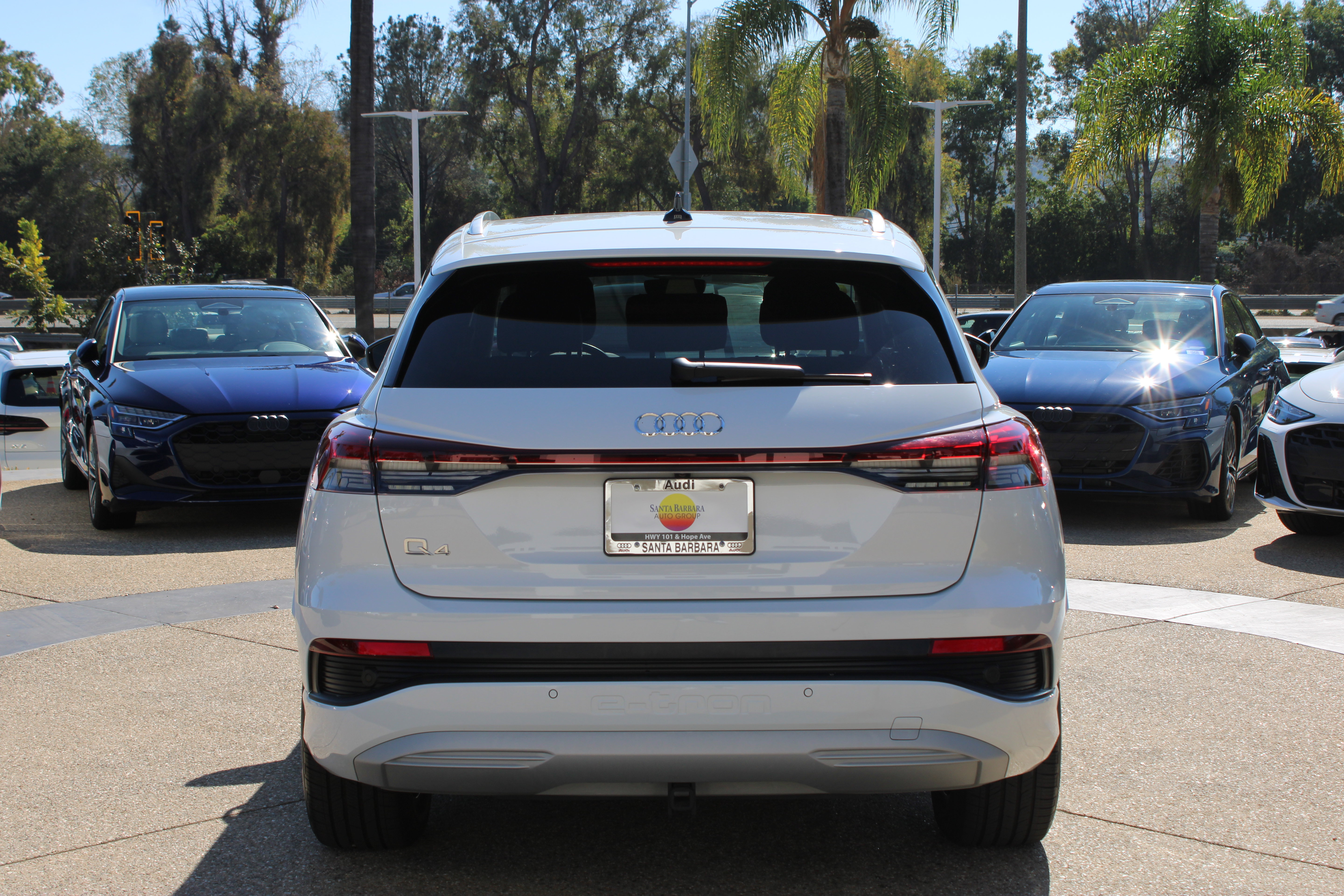 Used 2023 Audi Q4 e-tron Premium Plus RWD image 4