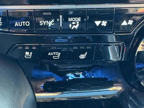 Used 2022 Acura MDX SH-AWD w/ Advance Package image 24