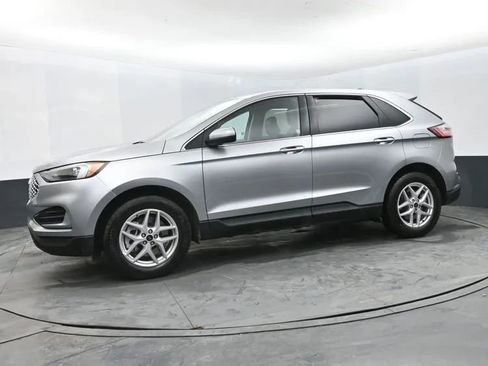 Used 2024 Ford Edge SEL image 5
